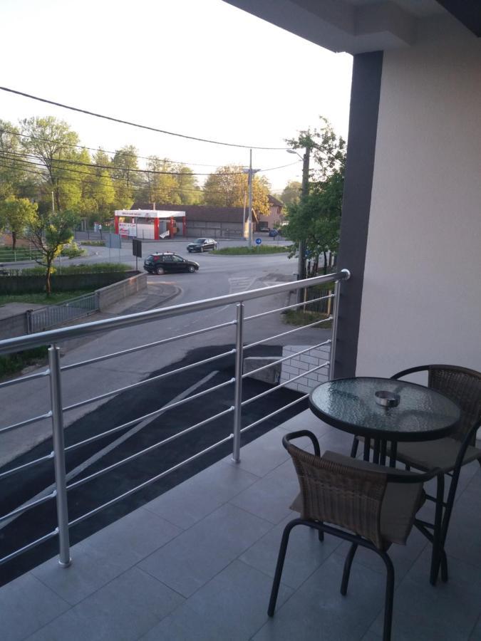 Apartments Karic Aerodrom Tuzla Dubrave Gornje Экстерьер фото