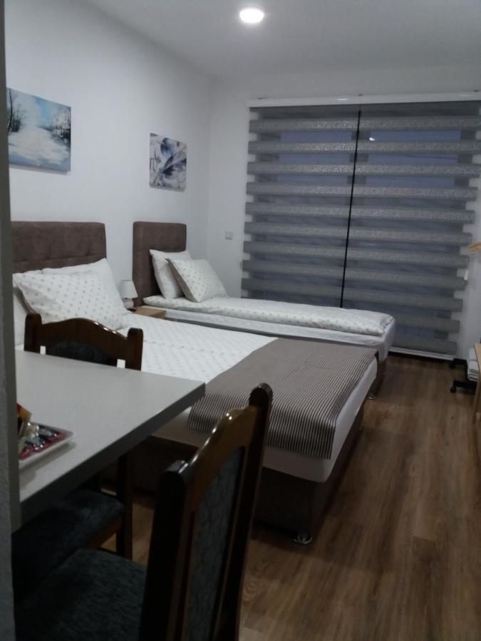 Apartments Karic Aerodrom Tuzla Dubrave Gornje Экстерьер фото