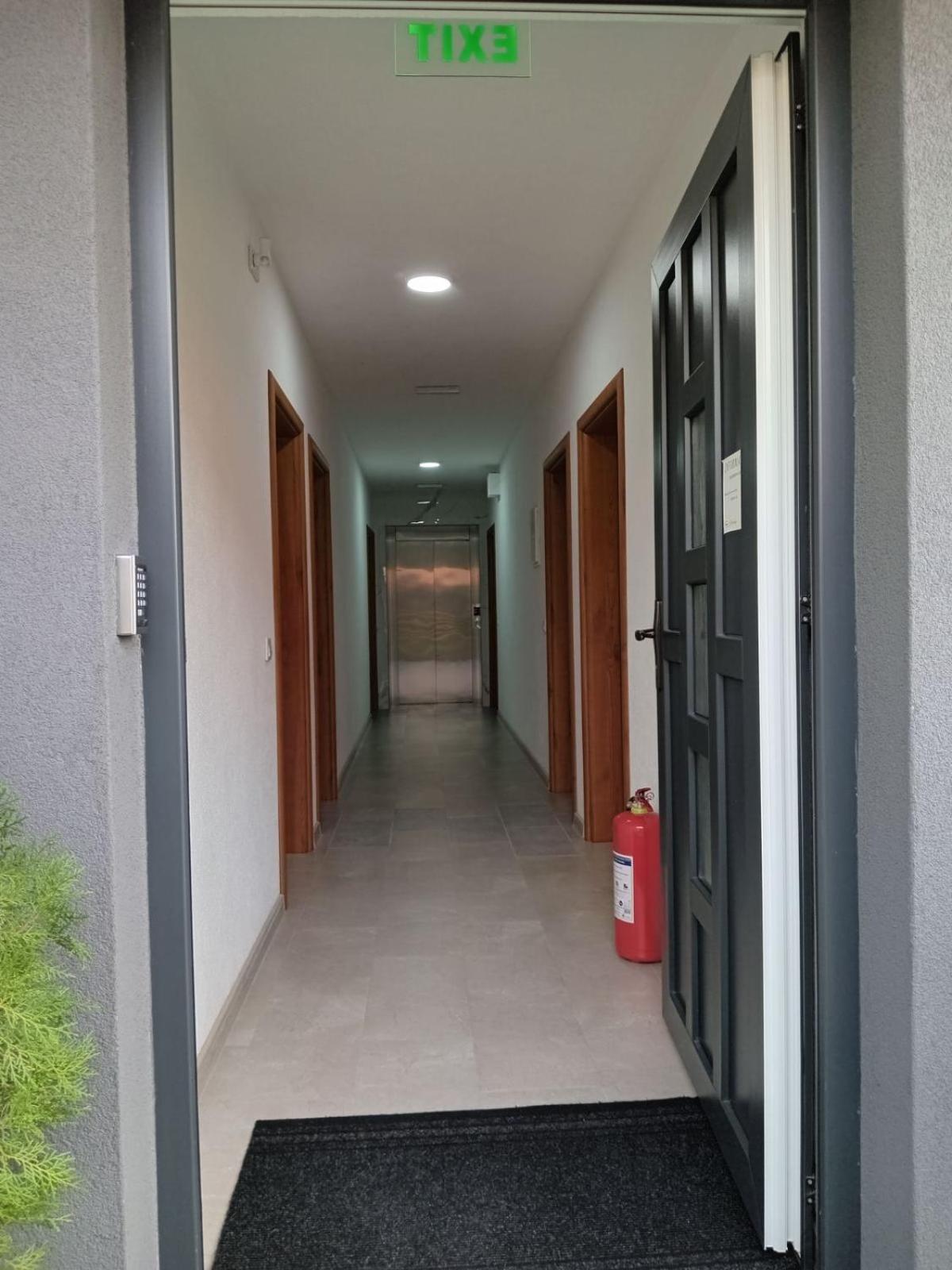 Apartments Karic Aerodrom Tuzla Dubrave Gornje Экстерьер фото